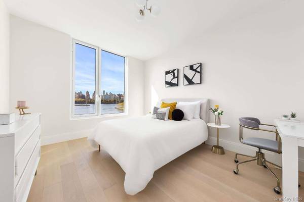 30-55 Vernon BLVD #6H, Astoria, NY 11102