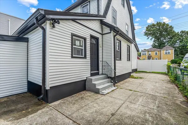 143-36 222nd ST, Laurelton, NY 11413