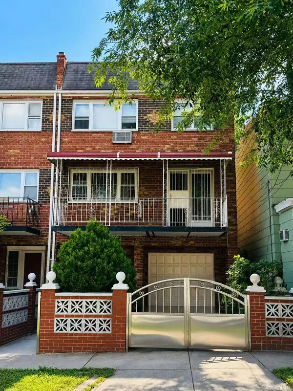 39-31 54th ST, Woodside, NY 11377