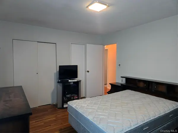769 Iris PL, West Hempstead, NY 11552