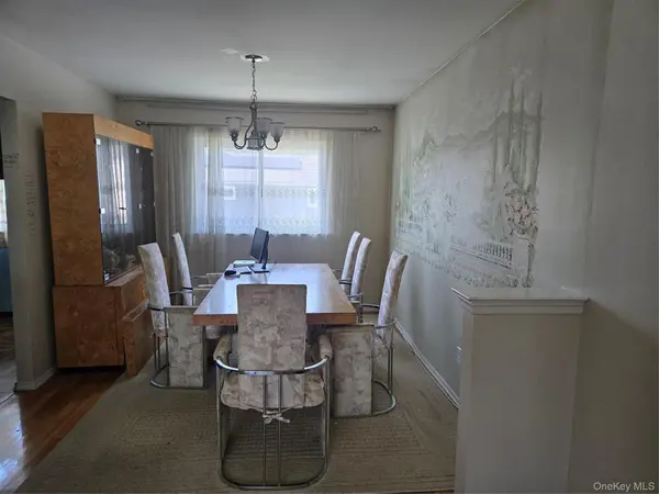 769 Iris PL, West Hempstead, NY 11552
