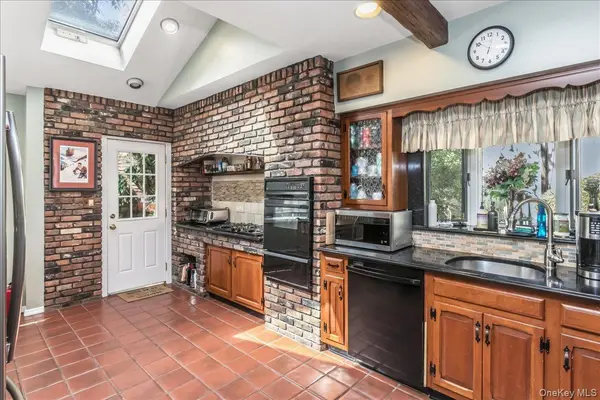 340 Princeton RD, Rockville Centre, NY 11570