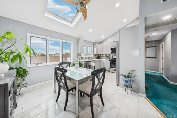 204 Broadway, Massapequa Park, NY 11762