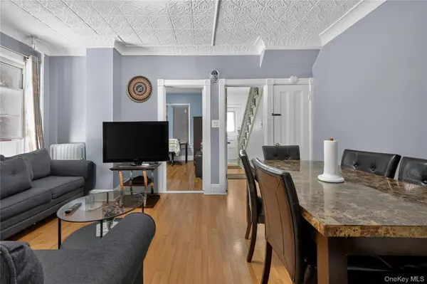 9216 173rd ST, Jamaica, NY 11433