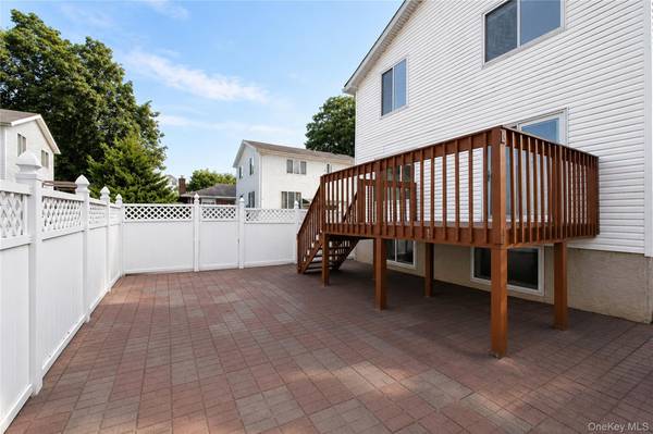 15 Rachel CT, Staten Island, NY 10310