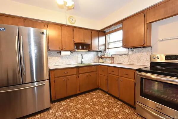 2341 Redmond RD, Bellmore, NY 11710