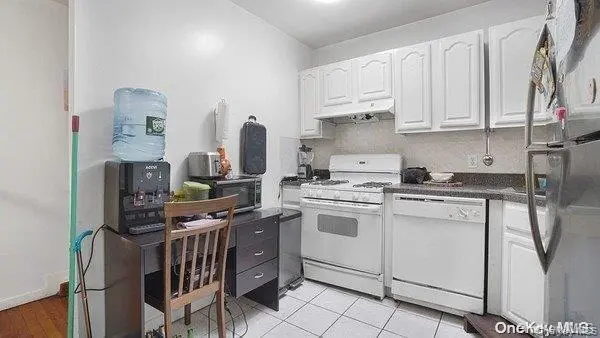 104-61 42nd AVE, Corona, NY 11368