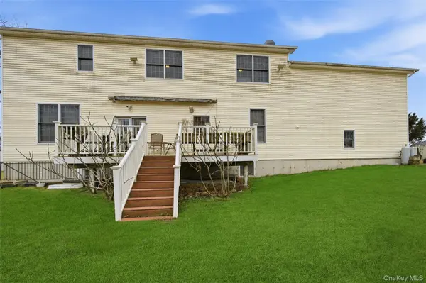 471 Southport ST, Ronkonkoma, NY 11779