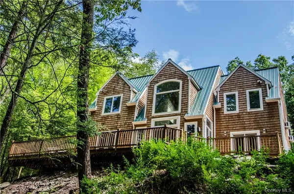 21 Marko DR, Eldred, NY 12732