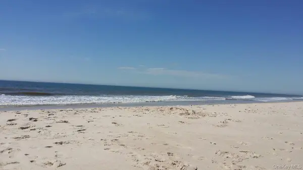 900 Dune RD, Westhampton Beach, NY 11978