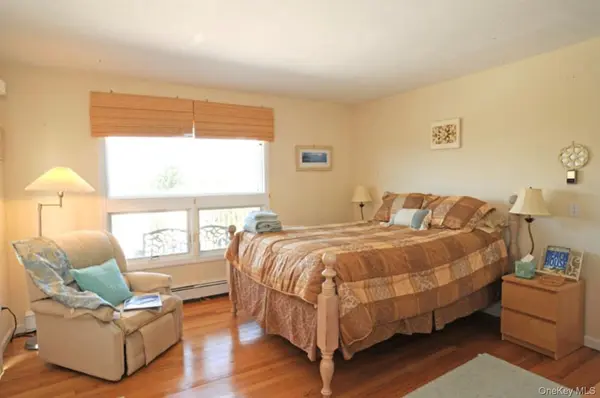 900 Dune RD, Westhampton Beach, NY 11978