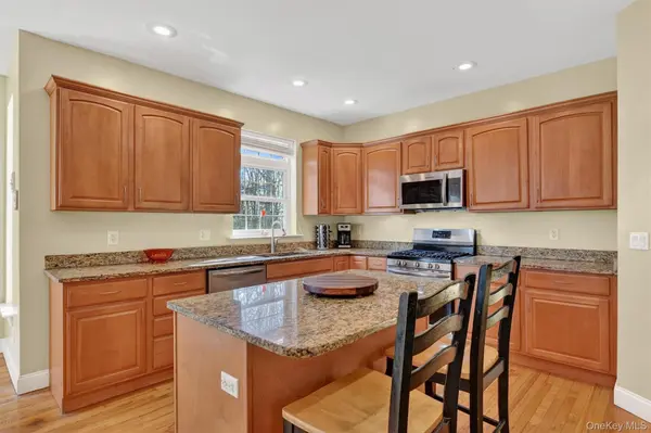 47 Willets WAY, Newburgh, NY 12550