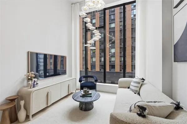 25-08 43rd AVE #6B, Long Island City, NY 11101