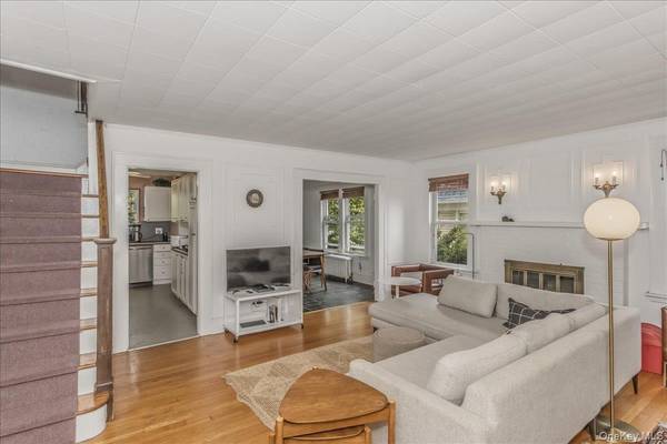 4311 Westmoreland ST, Little Neck, NY 11363