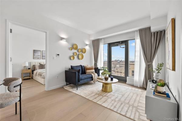 33-71 Prince ST #8C, Flushing, NY 11354