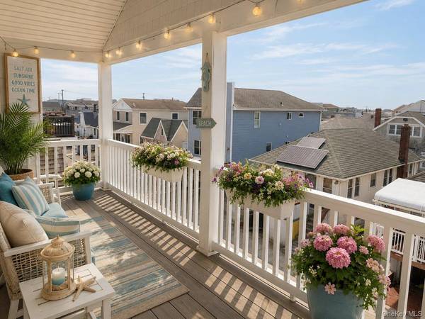 72 Florida ST, Long Beach, NY 11561