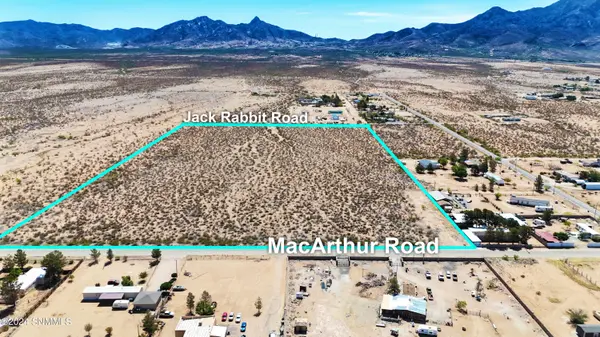 6925 Jack Rabbit RD, Las Cruces, NM 88012
