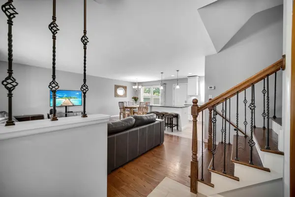 250 Lawndale DR, Munster, IN 46321