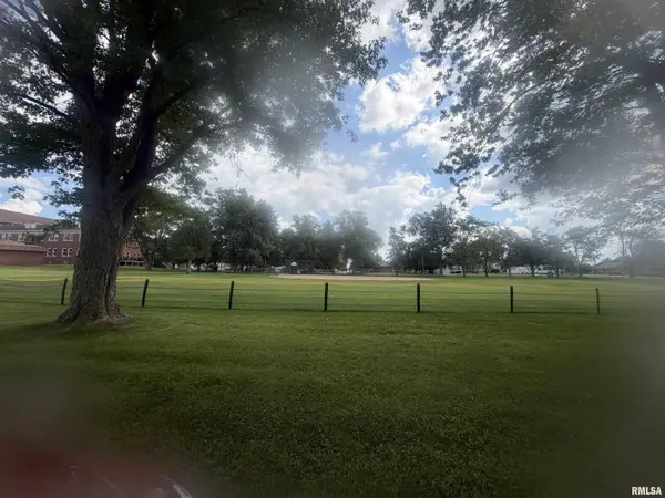 417 W MONROE ST, Metamora, IL 61548