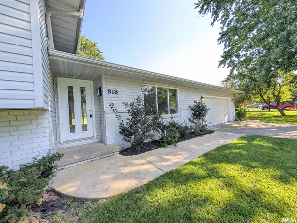 818 GRANDVIEW WAY, Germantown Hills, IL 61548