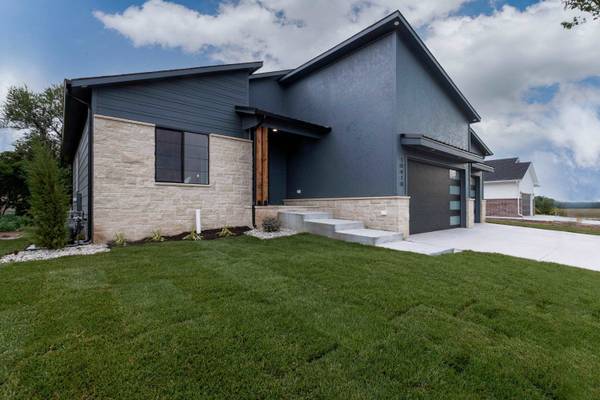 10410 W Graber Cir., Wichita, KS 67215