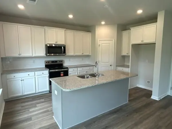 200 Gumwood CIR, Gaffney, SC 29341