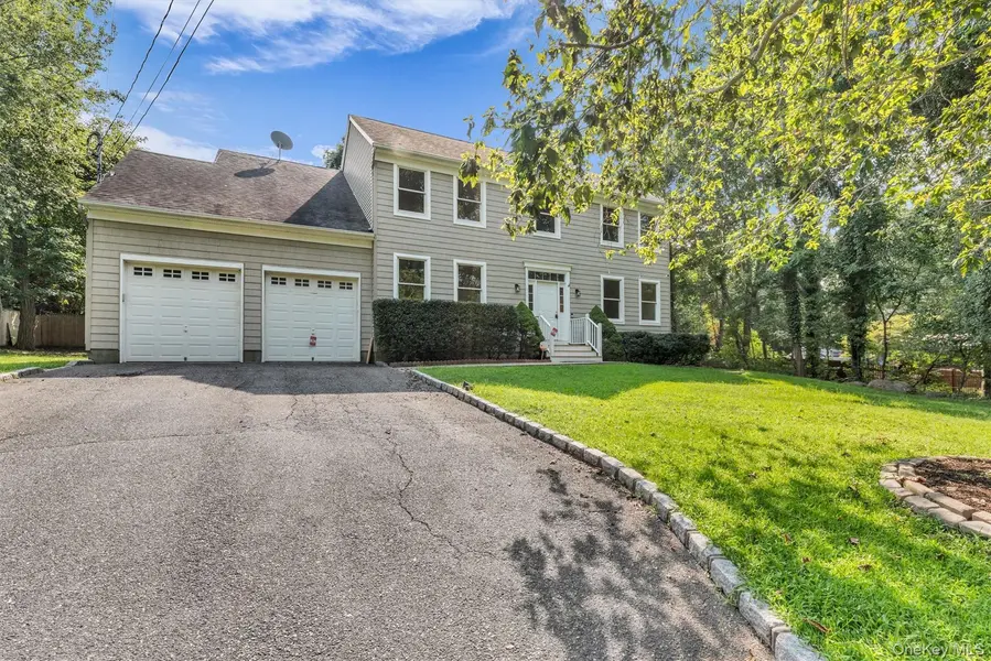 1871 Edwards AVE, Baiting Hollow, NY 11933