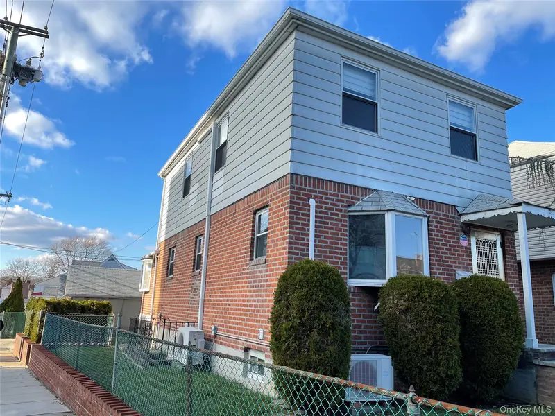 6152 149th ST, Flushing, NY 11367