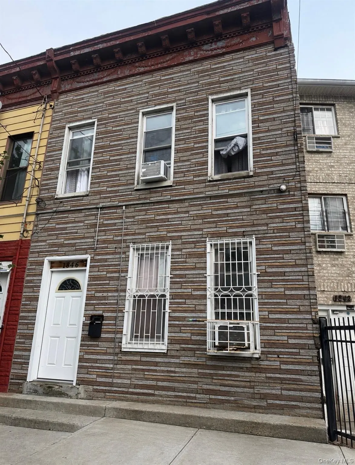 1846 Unionport RD, Bronx, NY 10462