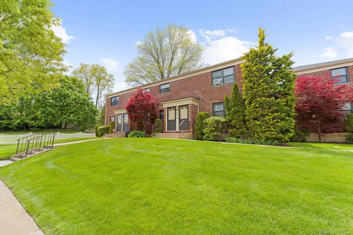 7632 Springfield BLVD #143A, Oakland Gardens, NY 11364