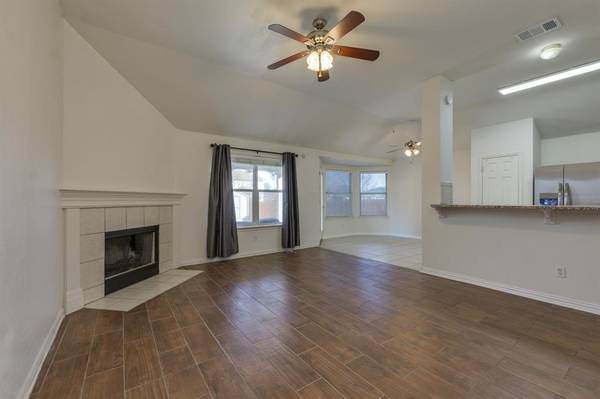 6007 Lone Star CT, Hutto, TX 78634
