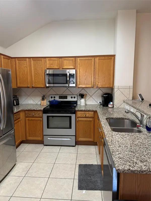 6007 Lone Star CT, Hutto, TX 78634