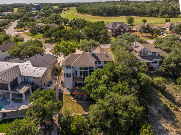 343 Venture BLVD S, Point Venture, TX 78645