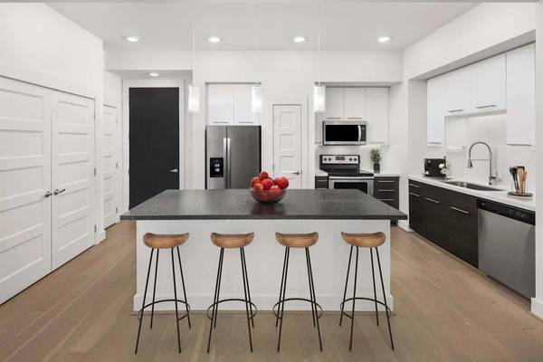 2727 Travis ST #457, Houston, TX 77006