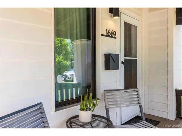 1669 Dallas, Aurora, CO 80010