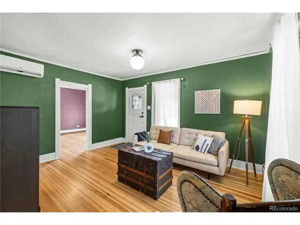 1669 Dallas, Aurora, CO 80010