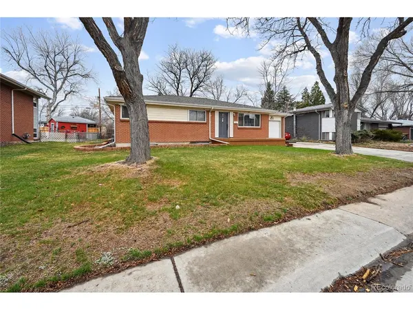 6085 Parfet, Arvada, CO 80004