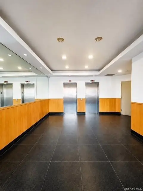 60-70 Woodhaven BLVD #4I, Elmhurst, NY 11373