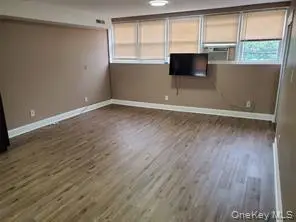524 Merrick RD #2nd Fl, Lynbrook, NY 11563