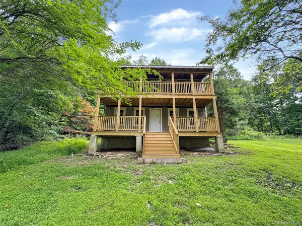 91 Pancake Hollow RD, Highland, NY 12528