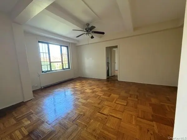 1558 Unionport RD #5G, Bronx, NY 10462