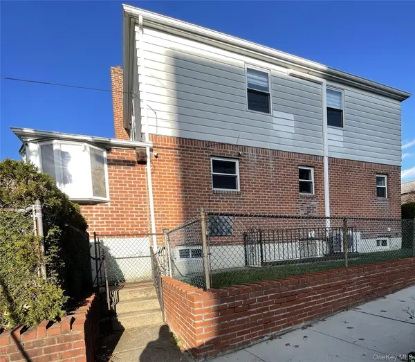 6152 149th ST, Flushing, NY 11367
