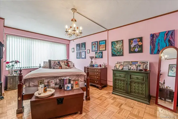 18-15 215th ST #2A, Bayside, NY 11360