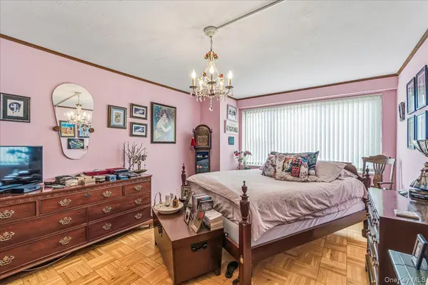18-15 215th ST #2A, Bayside, NY 11360