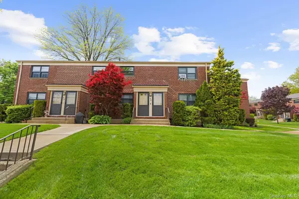 7632 Springfield BLVD #143A, Oakland Gardens, NY 11364