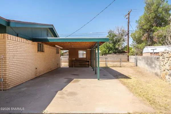 2063 Avalon PL, Las Cruces, NM 88005