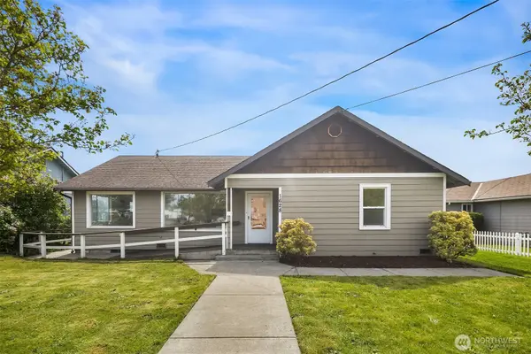 1628 Grove ST, Marysville, WA 98270