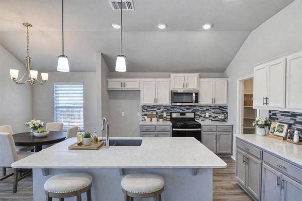 6805 NW 157th TER, Edmond, OK 73013