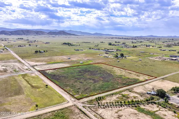 10125 N Lawrence LN, Prescott Valley, AZ 86315