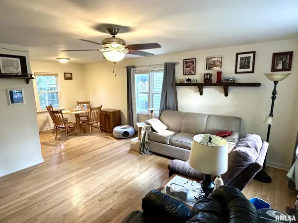 1602 Hardin AVE, Jacksonville, IL 62650